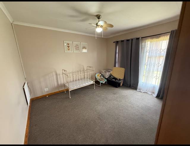 3 BEDROOM HOUSE FOR SALE IN VANDERBIJLPARK SE 8